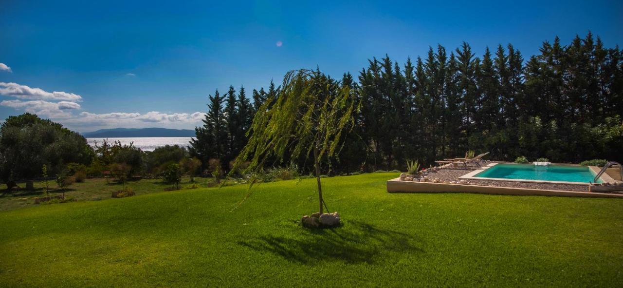 Driftwood Villa Karavádhos Exteriör bild