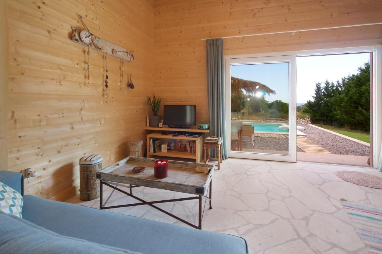 Driftwood Villa Karavádhos Exteriör bild