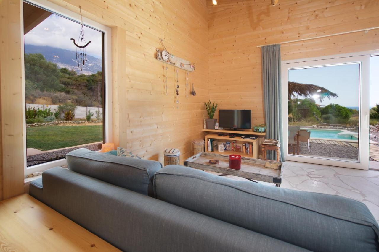 Driftwood Villa Karavádhos Exteriör bild